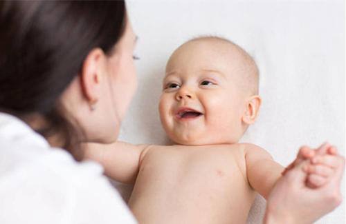 被爸爸宠爱的女孩